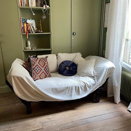 Appartamento Cosy Nest In Montmartre Parigi Esterno foto
