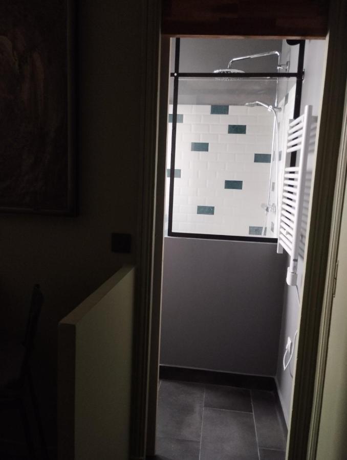 Appartamento Cosy Nest In Montmartre Parigi Esterno foto